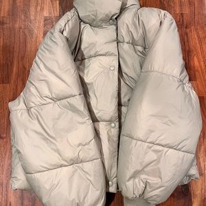 American Eagle Chill Puffer Jacket